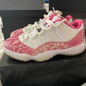 jordan 11 low pink snakeskin